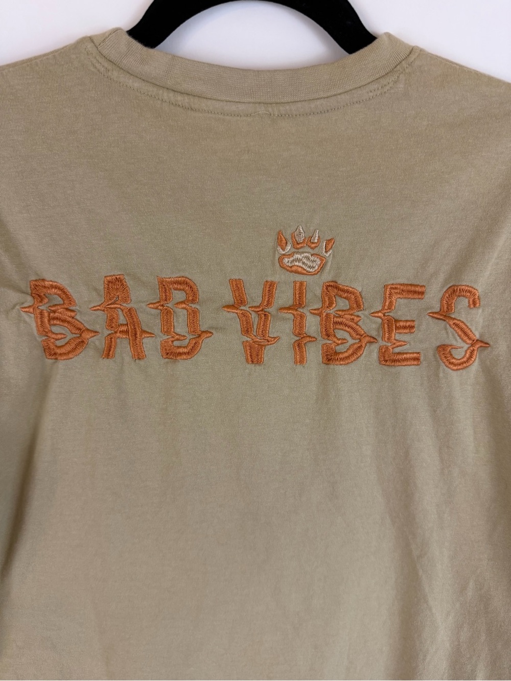 Members Only Bad Vibes Teddy Bear Graphic T-Shirt S/P Tan - Picture 9 of 9